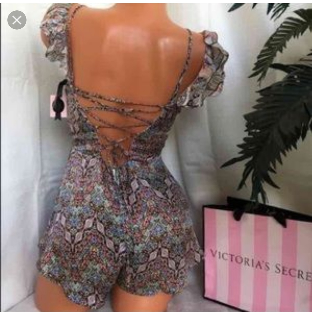 💗💗 Victoria's Secret Paisley Silk Romper - Picture 7 of 7